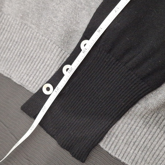 JOSEPH A Black and Grey Color Block Turtleneck Long Sleeve Sweater - Picture 10 of 10